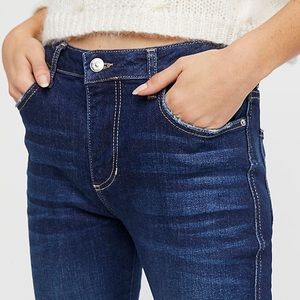 Clean Girlfriend Jeans